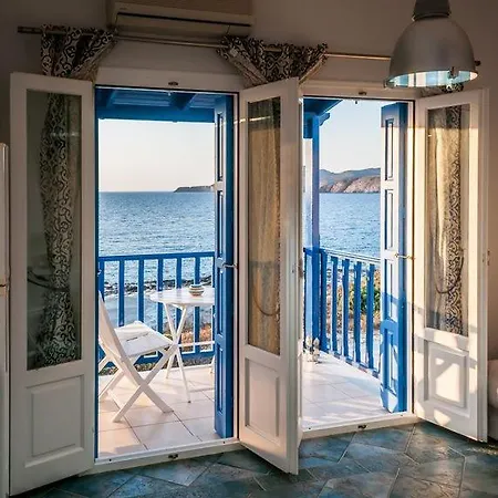 Aphrodite By Akroploro *