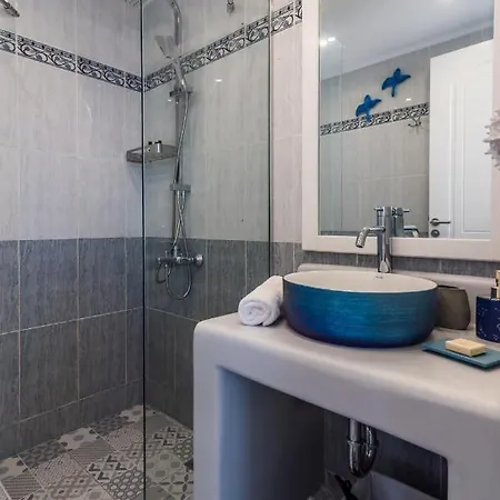 Aphrodite By Akroploro