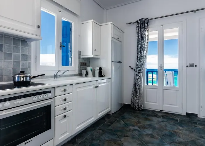 Semesterbostad Aphrodite By Akroploro Pollonia